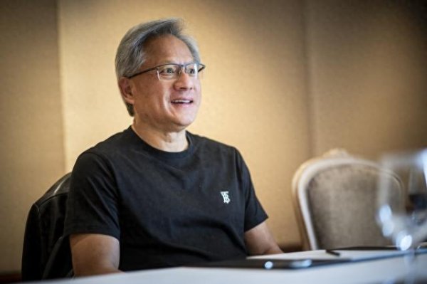 期货配资系统 英伟达CEO黄仁勋三个月内抛售约6.3亿美元股票